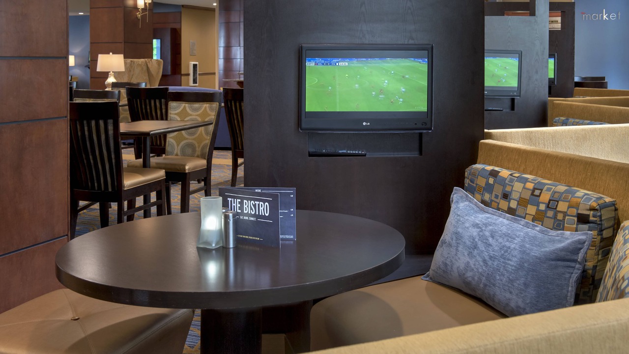 Photo of Livingroom in Saratoga Springs