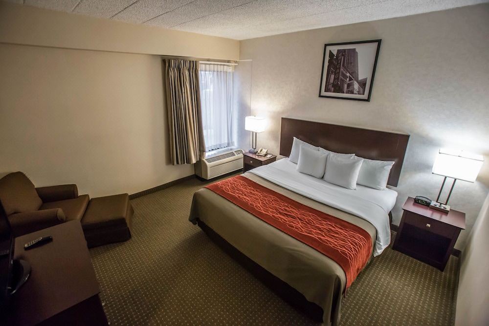 Photo of Bedroom in Des Plaines