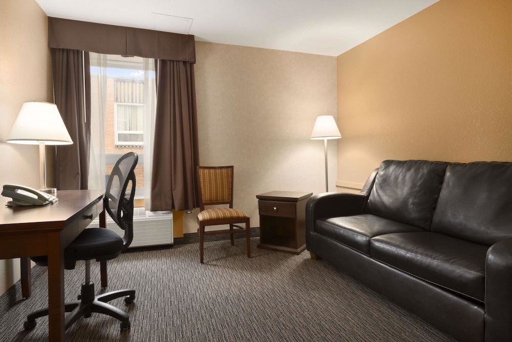 Photo of Livingroom in Estevan