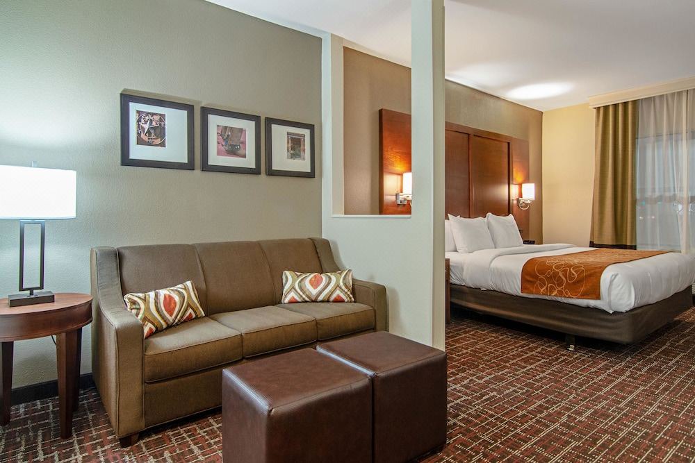 Photo of Livingroom in Northwest Dallas