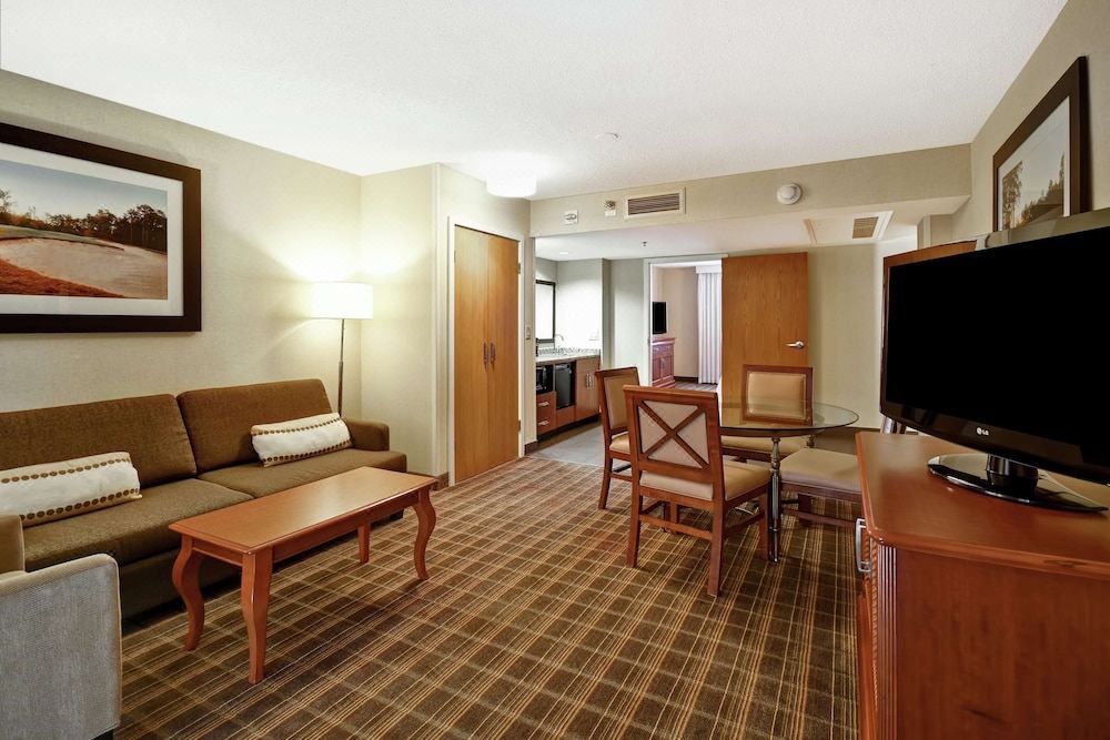 Photo of Livingroom in Greenville - Spartanburg