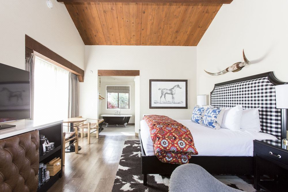 Photo of Livingroom in San Simeon