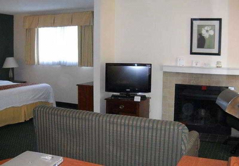 Photo of Livingroom in Somers Point