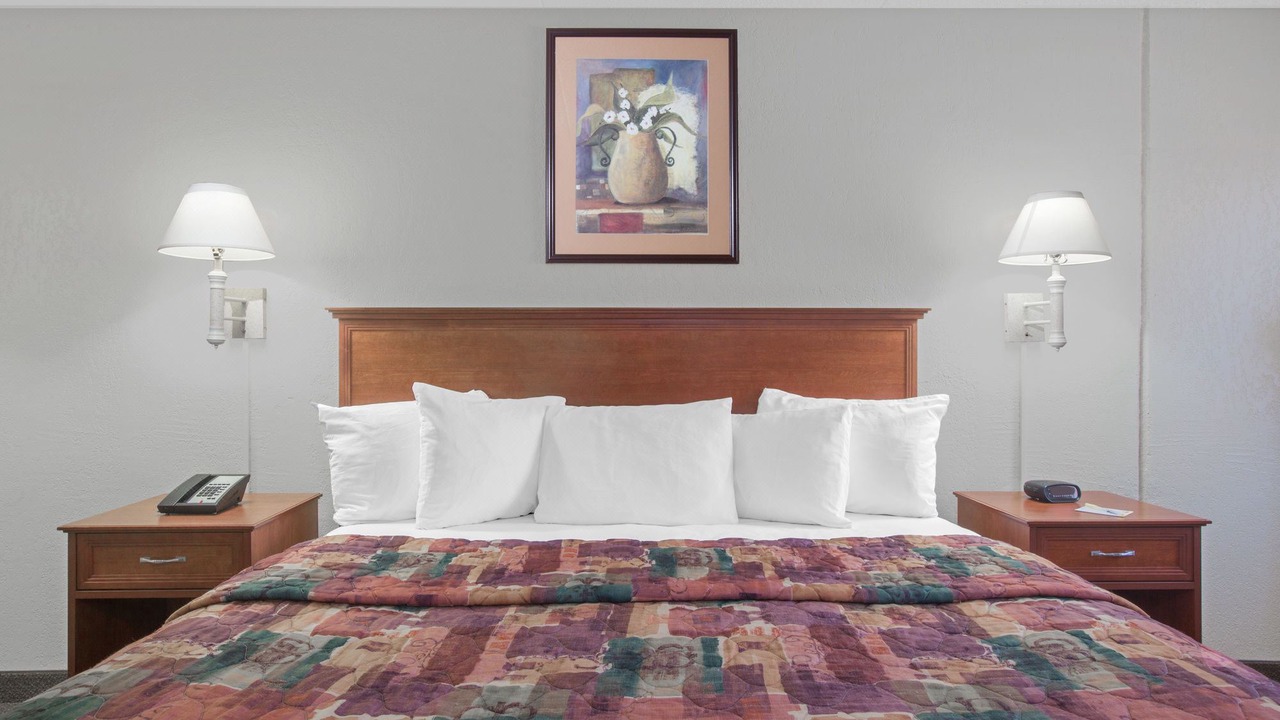 Photo of Bedroom in Casper