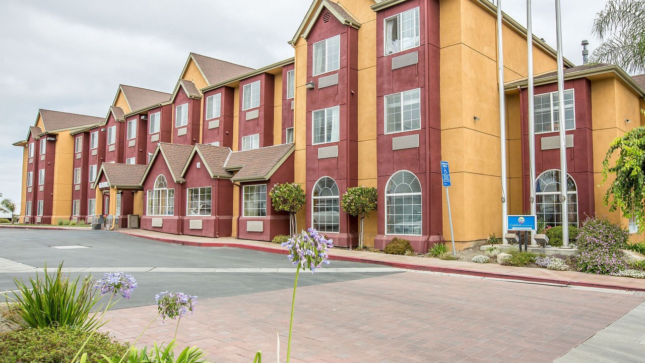 Photo of Buildings in Salinas