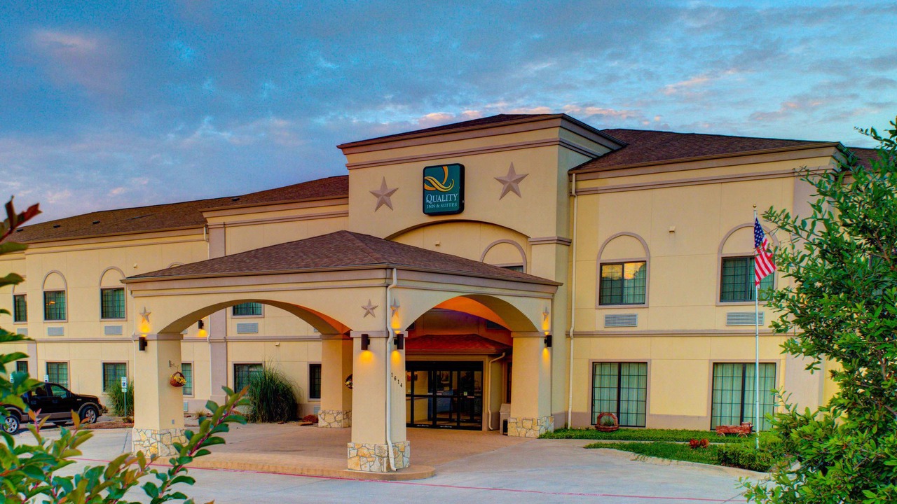 Photo of Buildings in Glen Rose