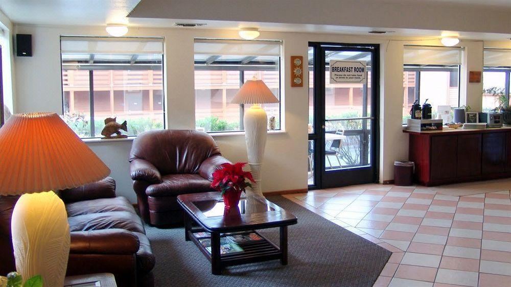 Photo of Livingroom in Gold Beach