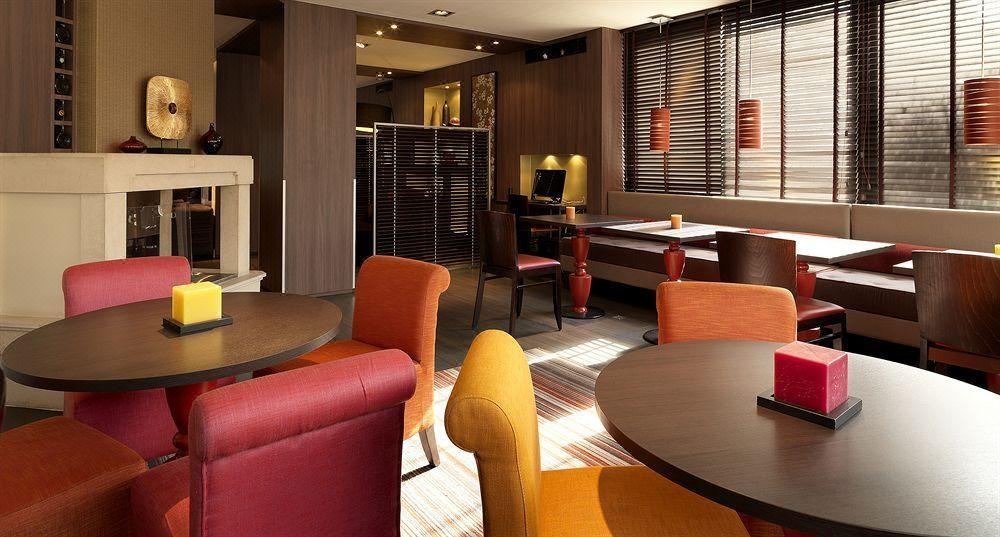 Photo of Livingroom in Parchamp–Albert Kahn