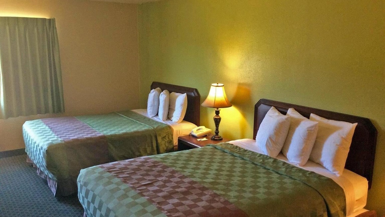 Photo of Bedroom in Salem