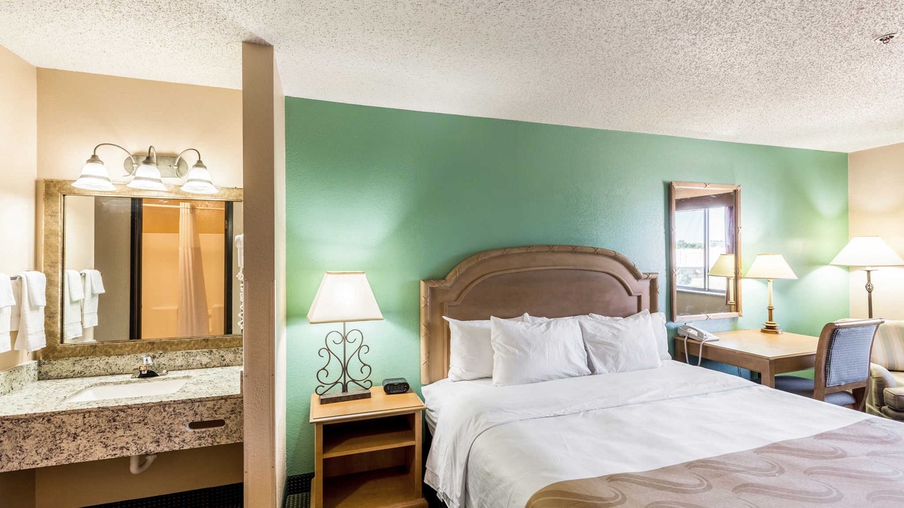 Photo of Bedroom in Allen