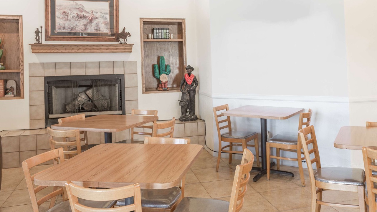 Photo of Livingroom in Willcox