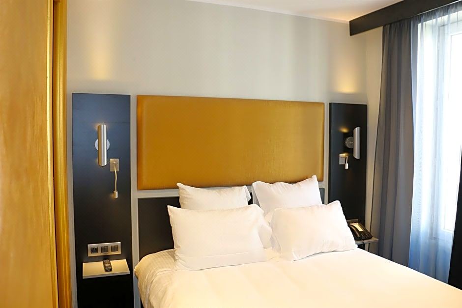 Photo of Bedroom in Jules Ferry - Recamier