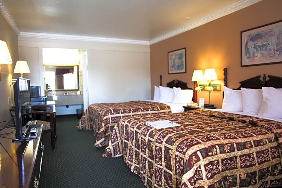 Photo of Bedroom in Ukiah