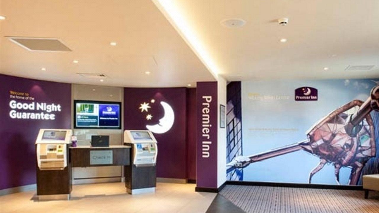 Photo of Livingroom in Woking