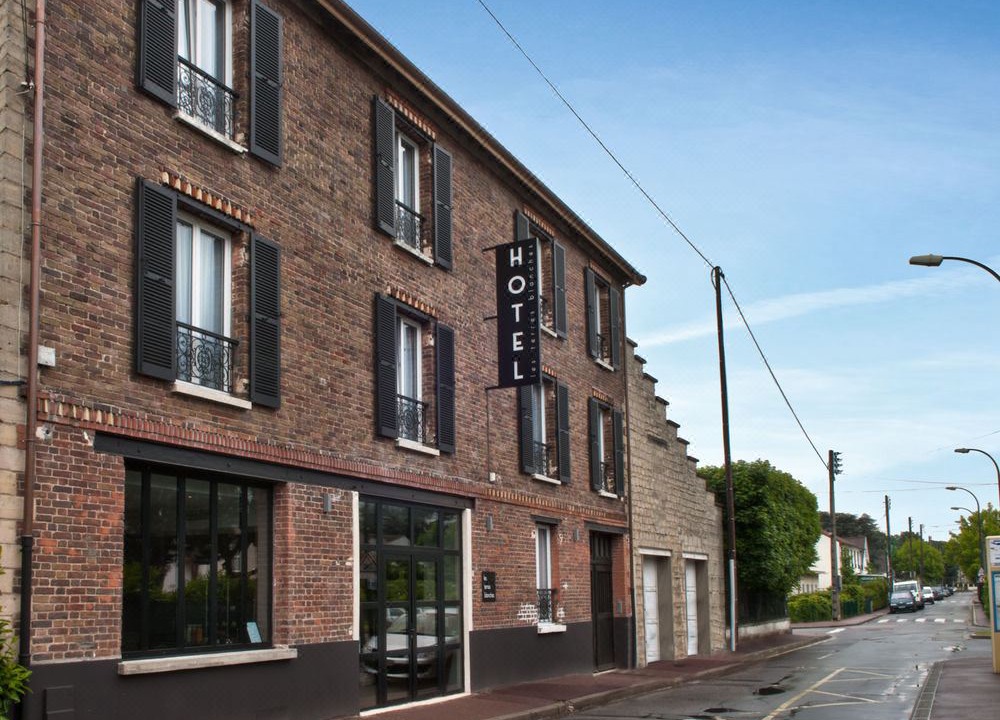 Photo of Buildings in Chatou