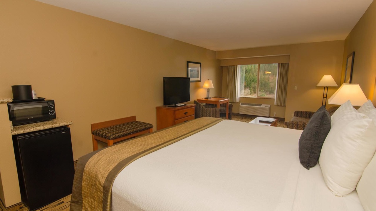 Photo of Bedroom in Cascade Locks