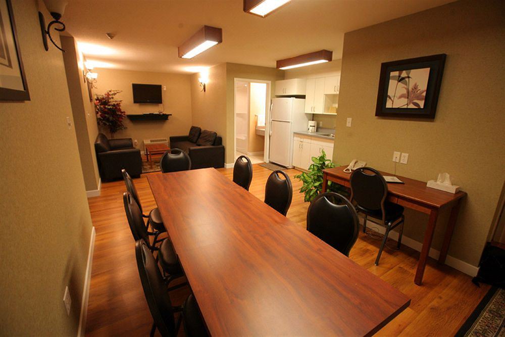 Photo of Livingroom in Brandon