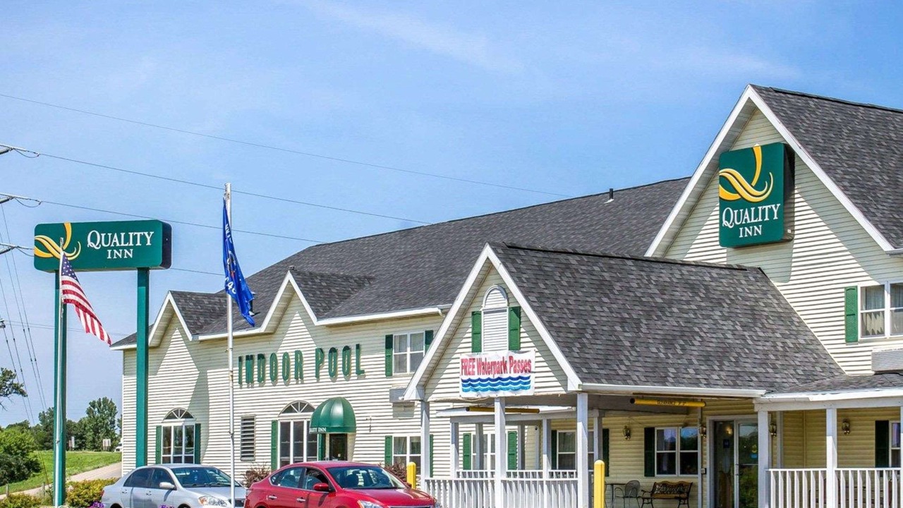 Photo of Buildings in Mauston