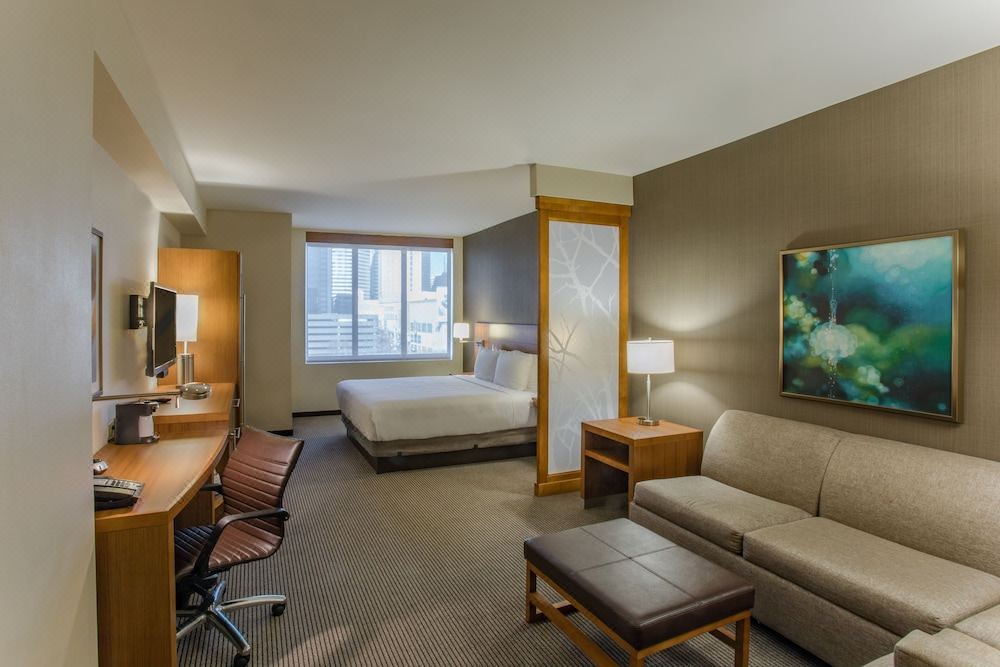 Photo of Livingroom in Second Ward