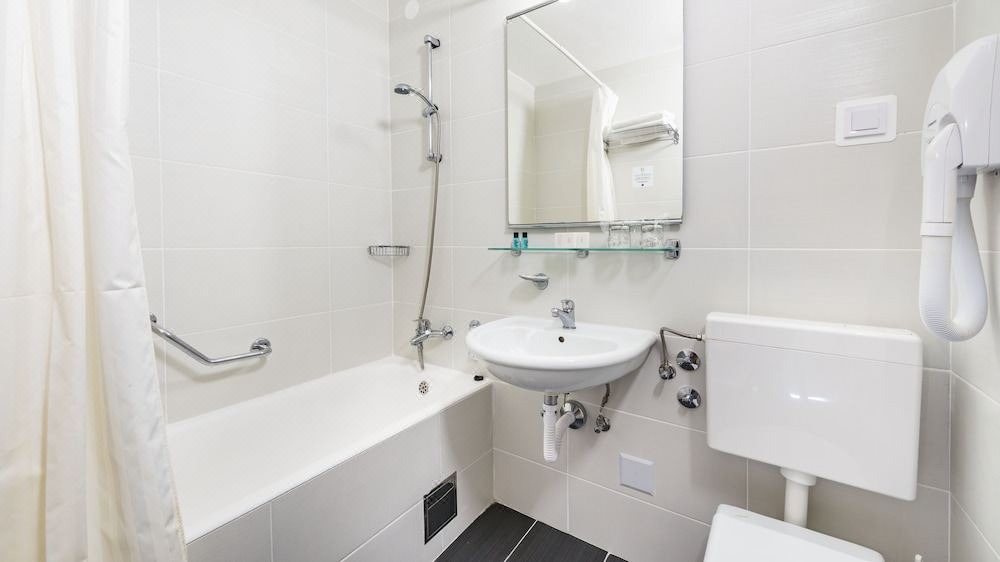 Photo of Bathroom in Lapad