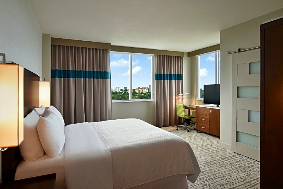 Photo of Bedroom in Coral Way