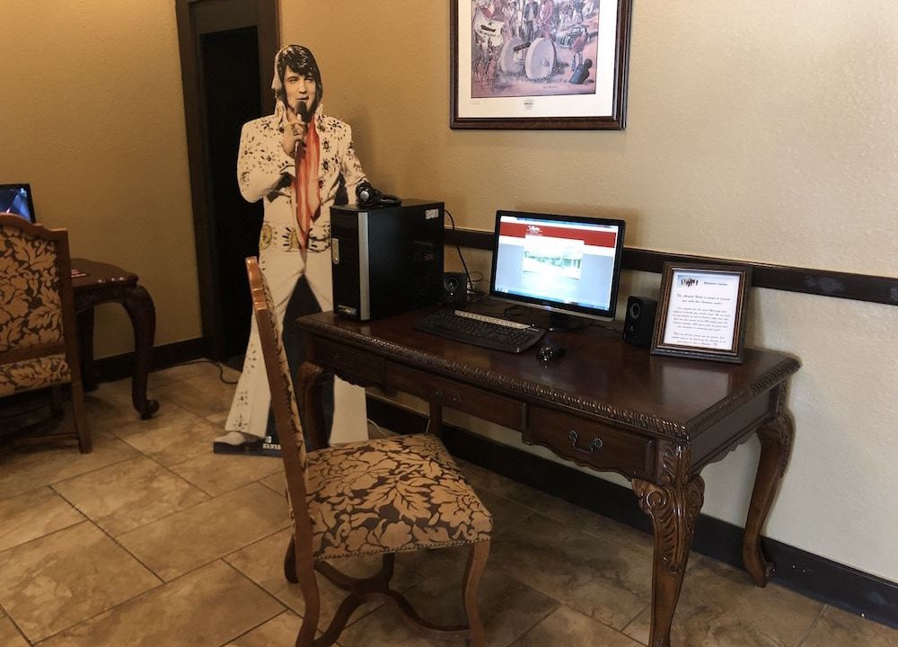 Photo of Livingroom in Gonzales