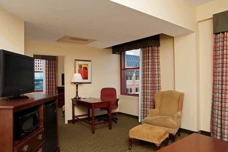Photo of Livingroom in Wholesale District
