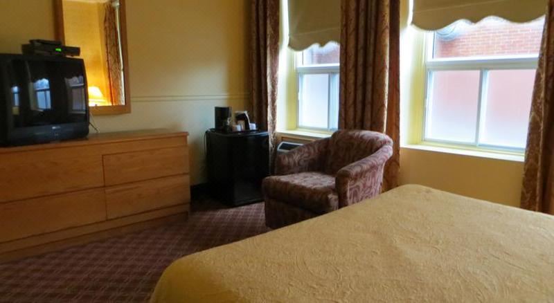 Photo of Bedroom in Montebello