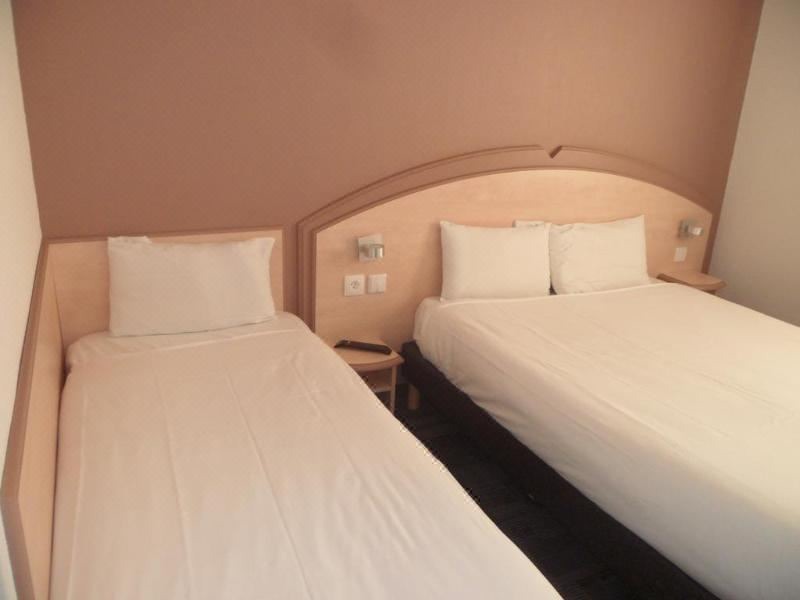 Photo of Bedroom in Crepy-en-Valois