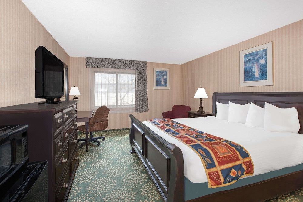Photo of Bedroom in Flint
