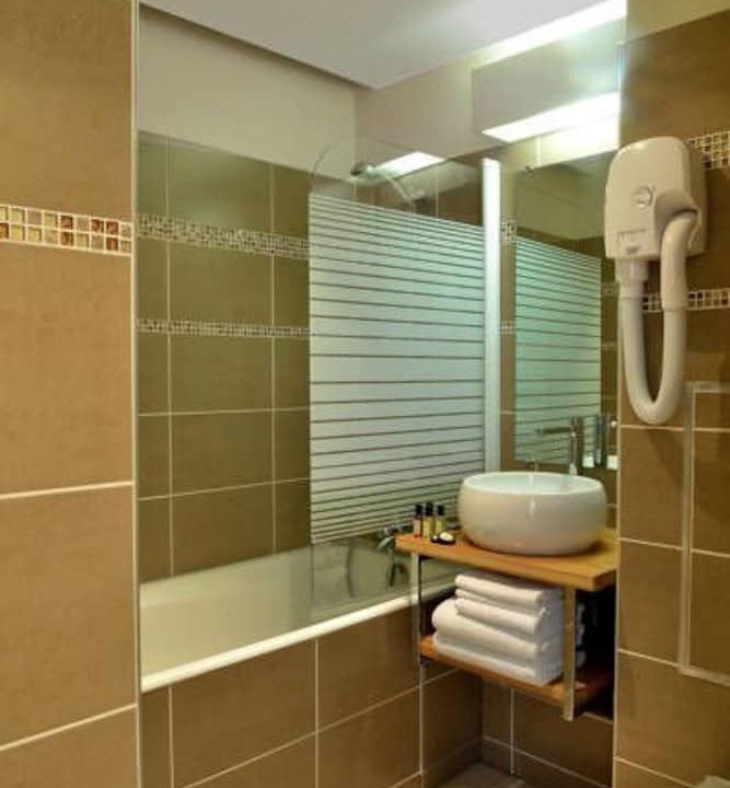 Photo of Bathroom in Gaillon