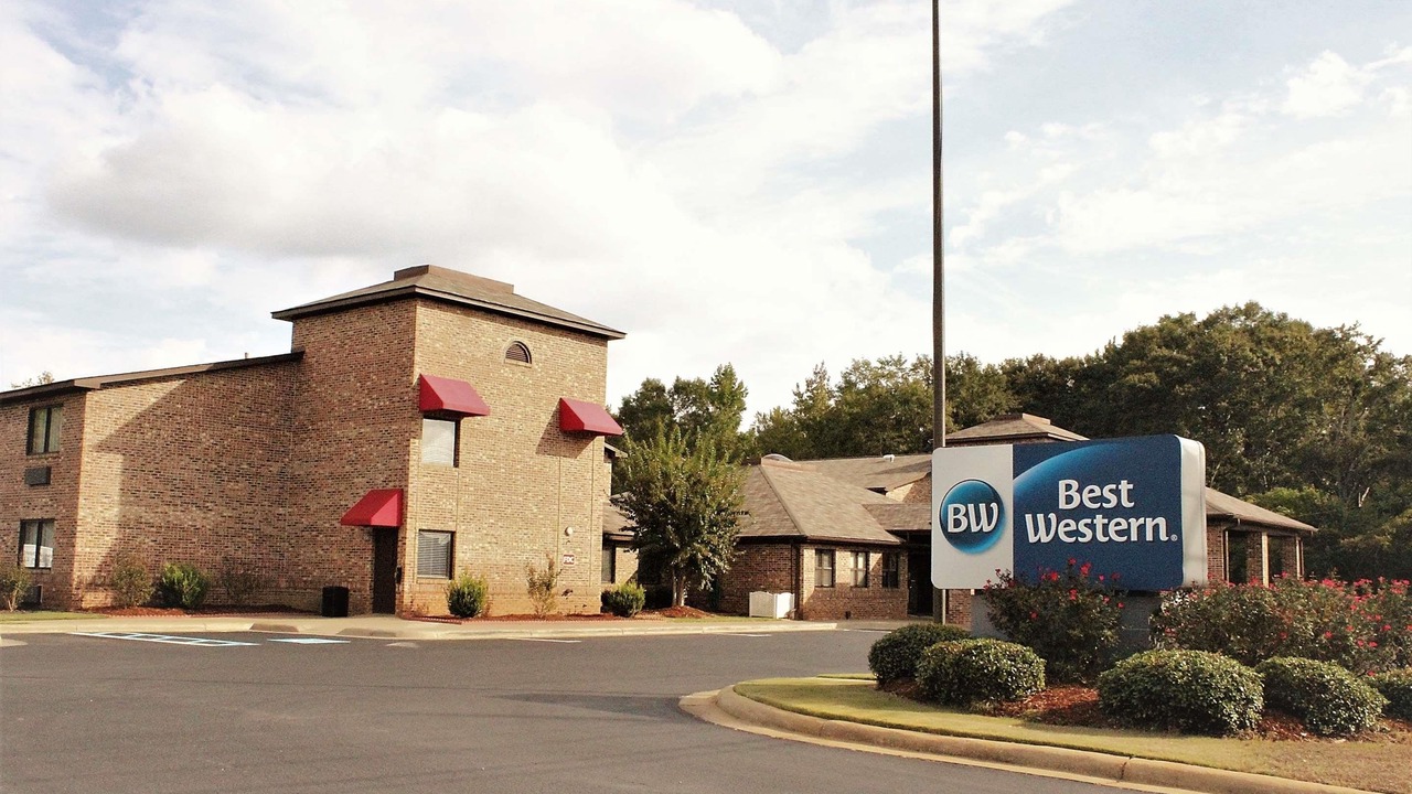 Photo of Buildings in Opelika