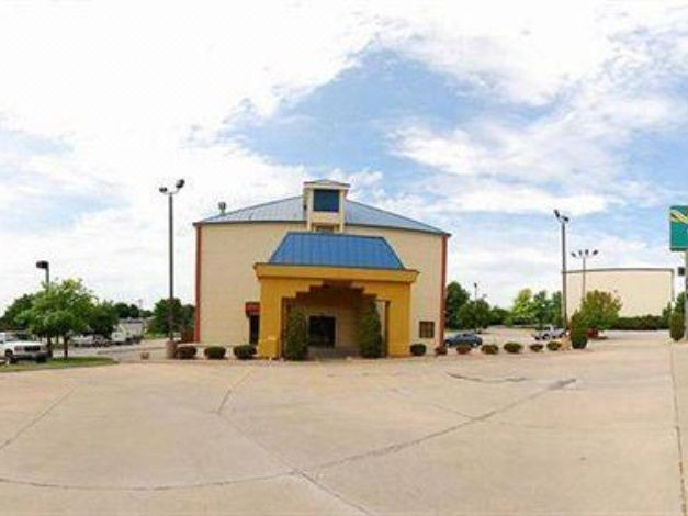 Photo of Buildings in Blue Springs
