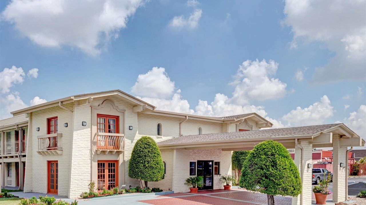 Photo of Buildings in North Richland Hills