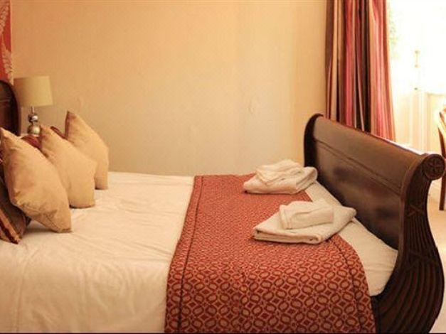 Photo of Bedroom in Hindhead