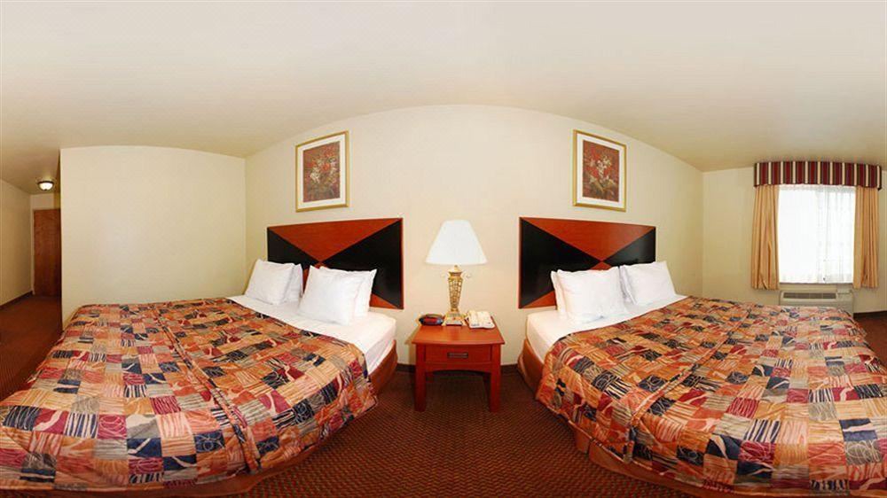 Photo of Bedroom in Hewitt