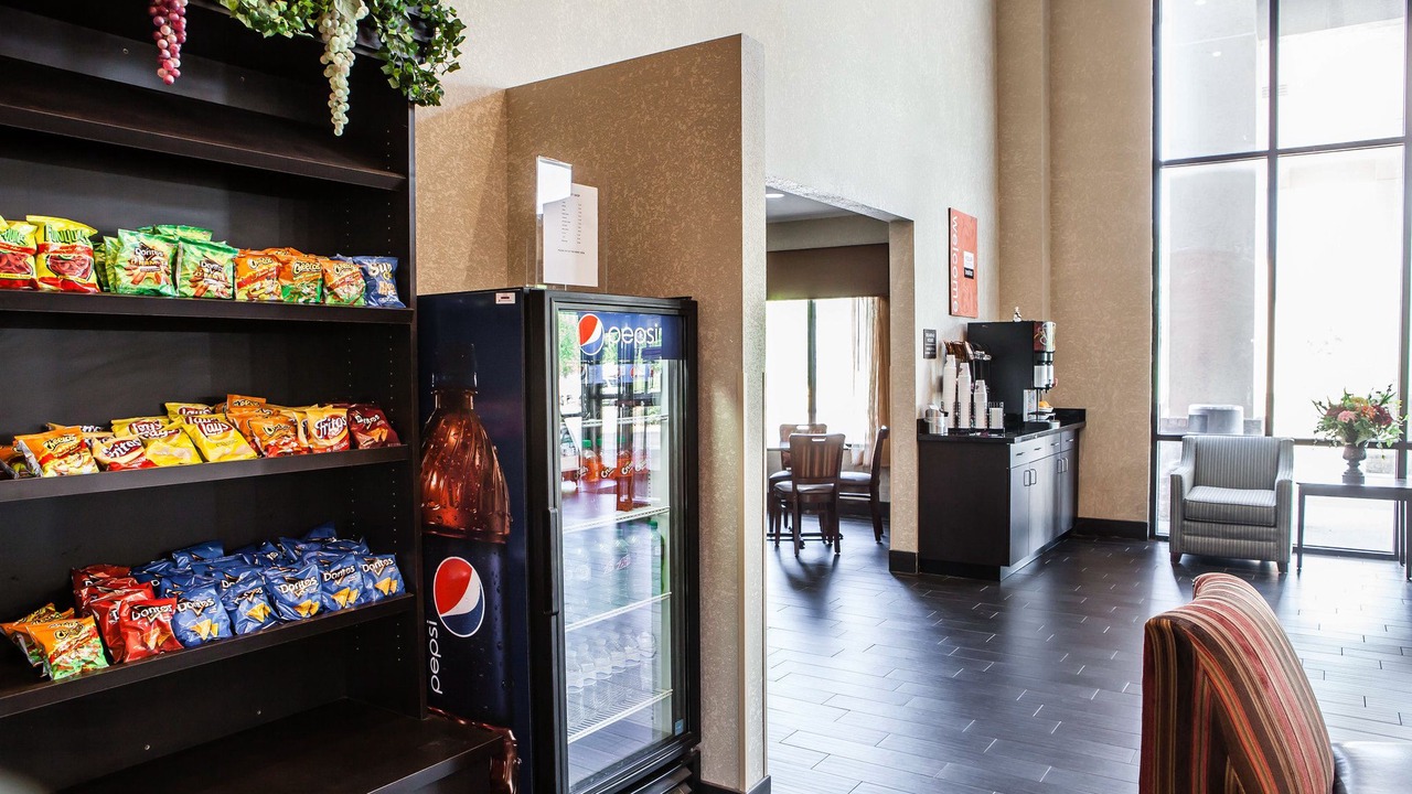 Photo of Livingroom in Lee's Summit