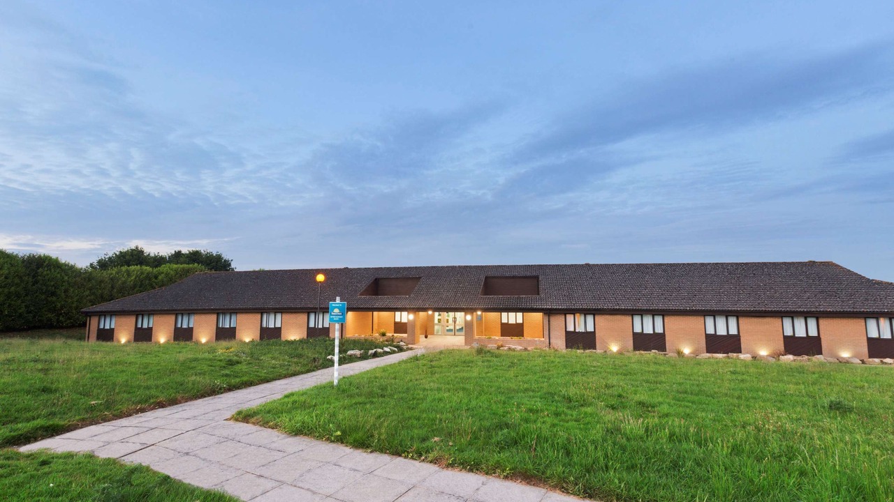 Photo of Buildings in Wonston