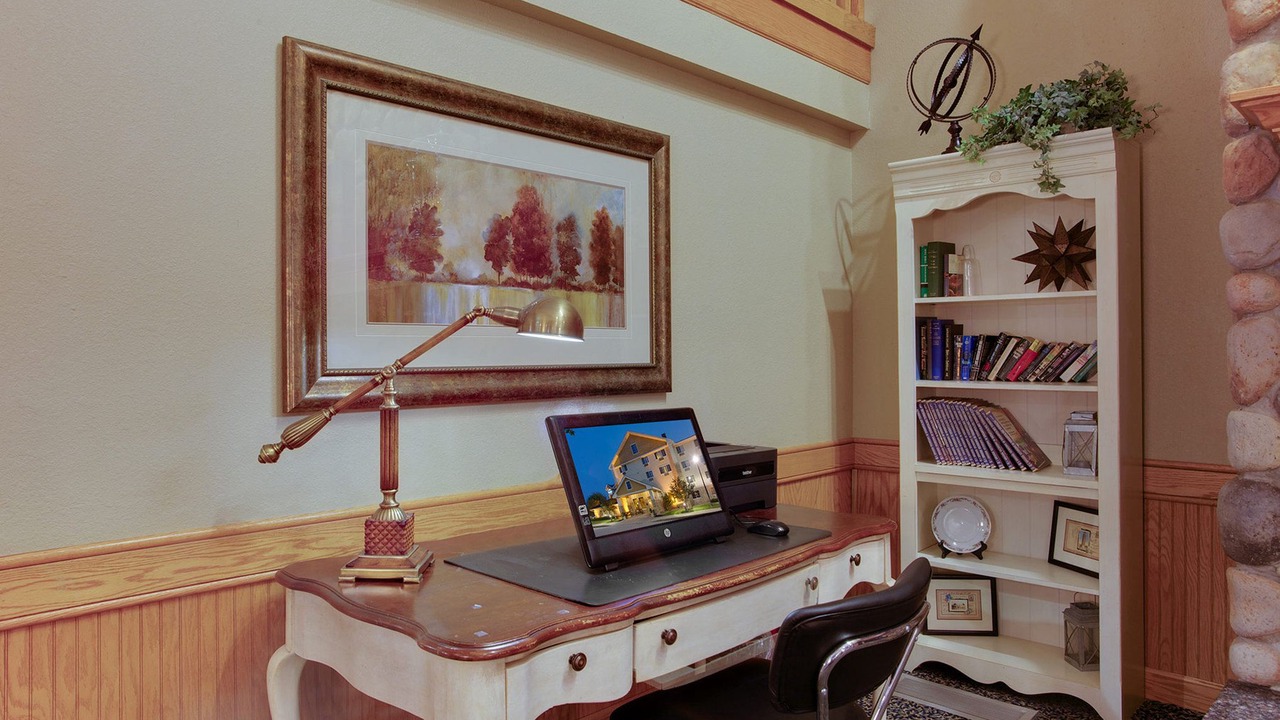 Photo of Livingroom in Griswold