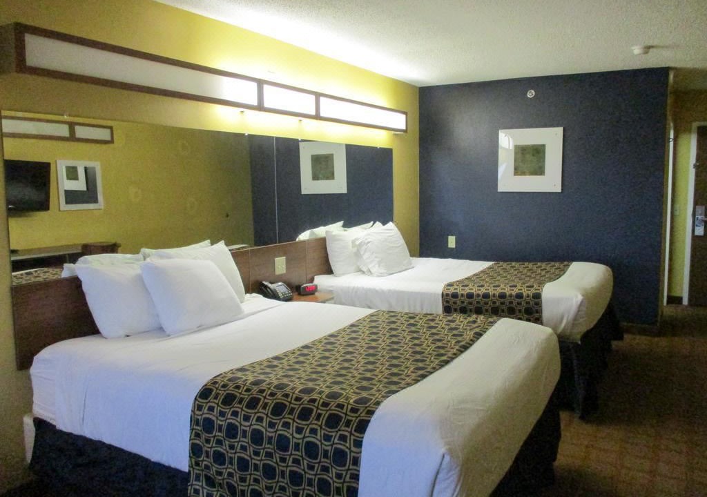 Photo of Bedroom in Calcium