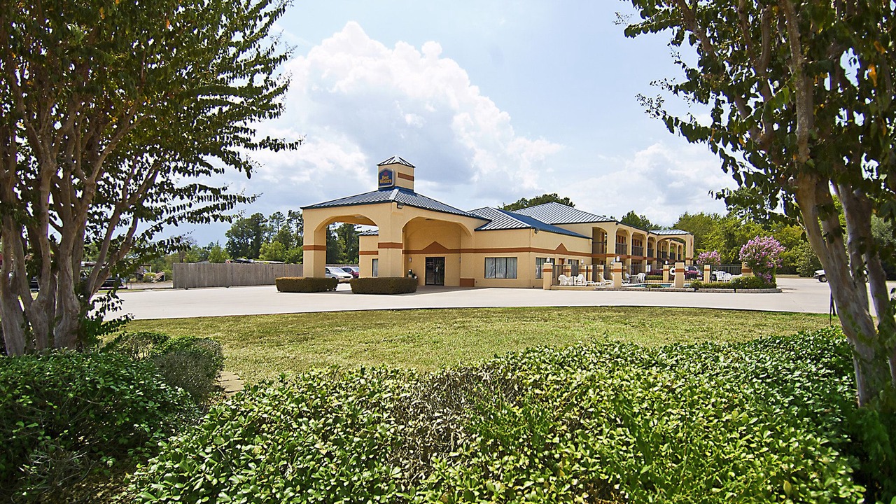 Photo of Buildings in Carthage