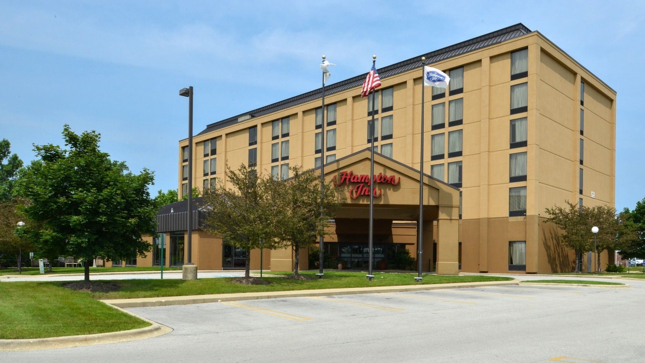 Photo of Buildings in Carol Stream