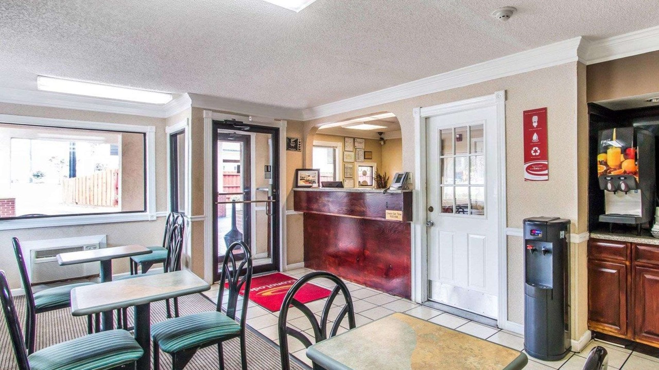 Photo of Livingroom in Richmond Hill