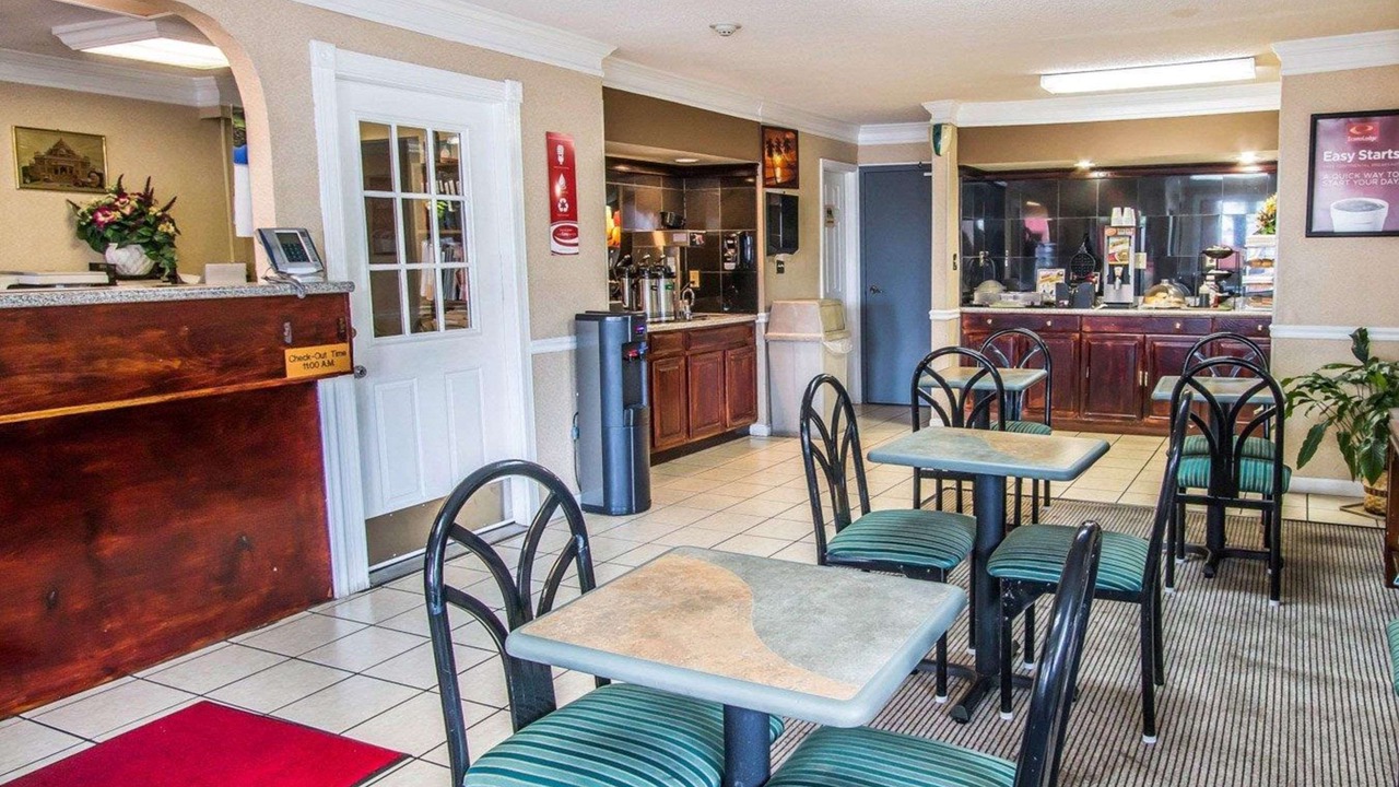 Photo of Livingroom in Richmond Hill
