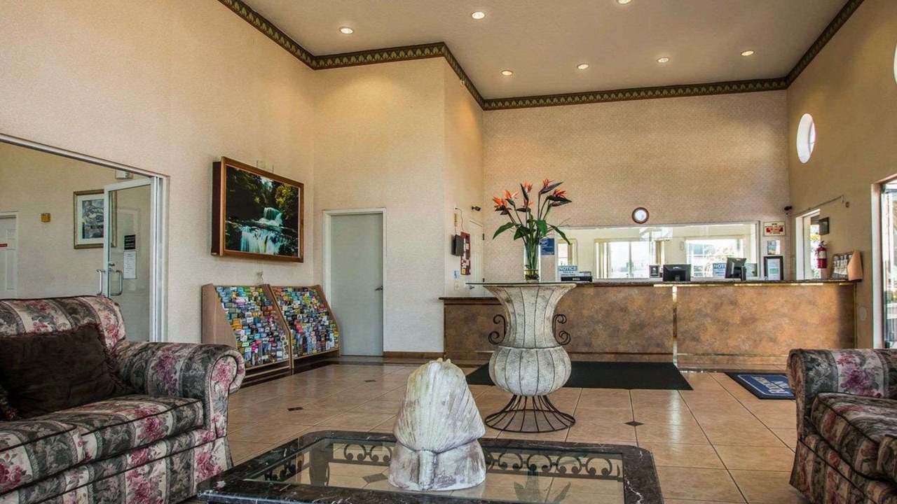 Photo of Livingroom in Townsite