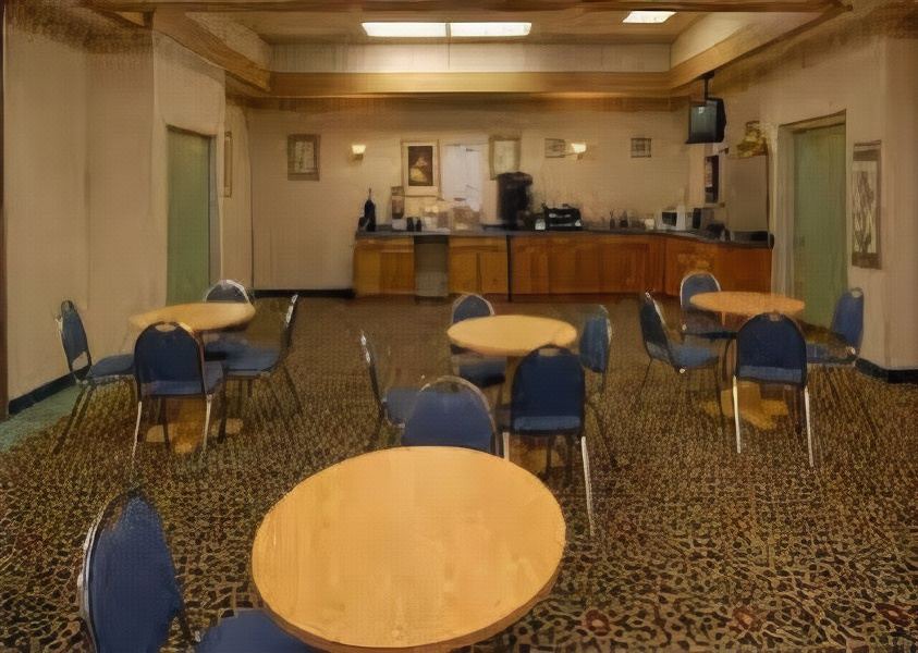 Photo of Livingroom in West Springfield