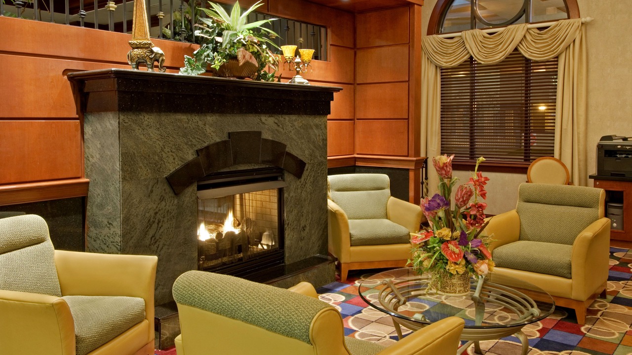 Photo of Livingroom in Downtown