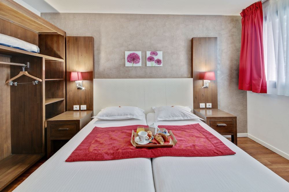 Photo of Bedroom in Villejuif