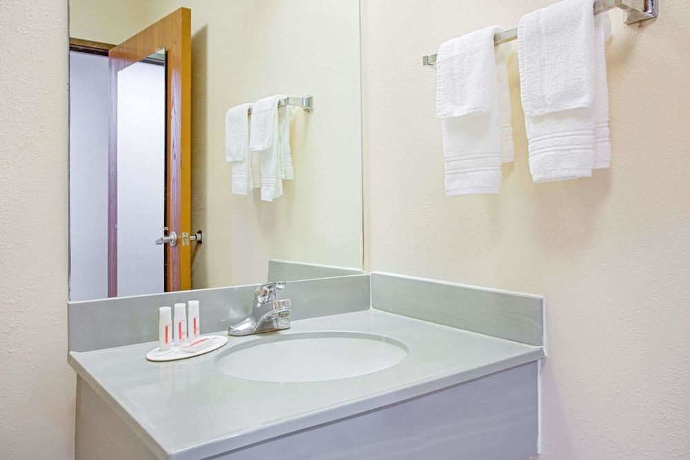 Photo of Bathroom in Jesup