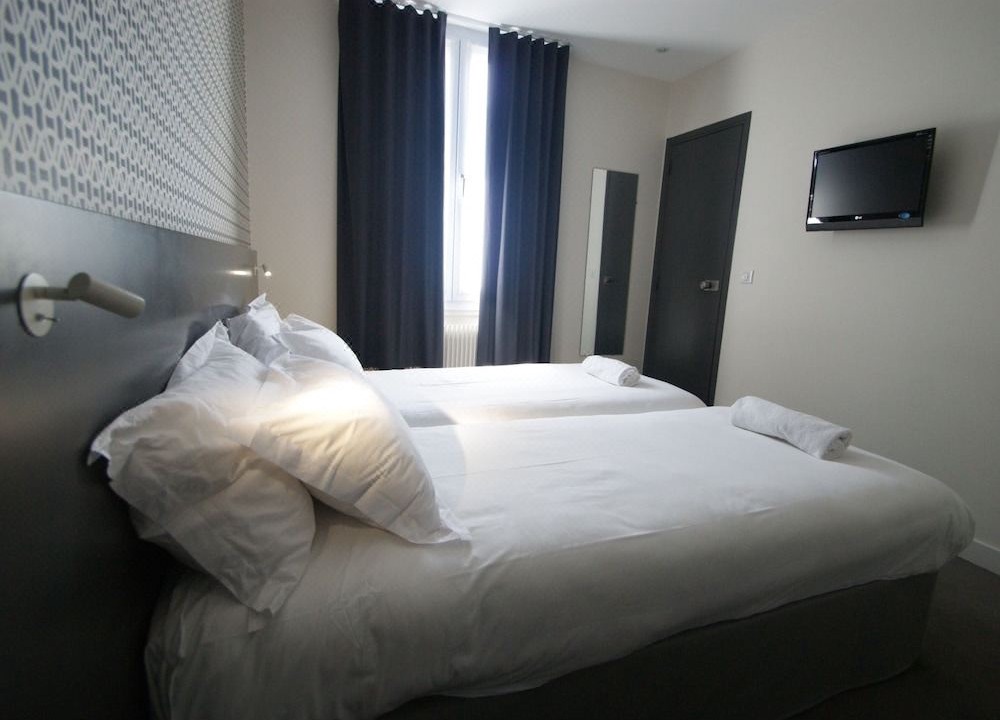 Photo of Bedroom in Prince–Marmottan